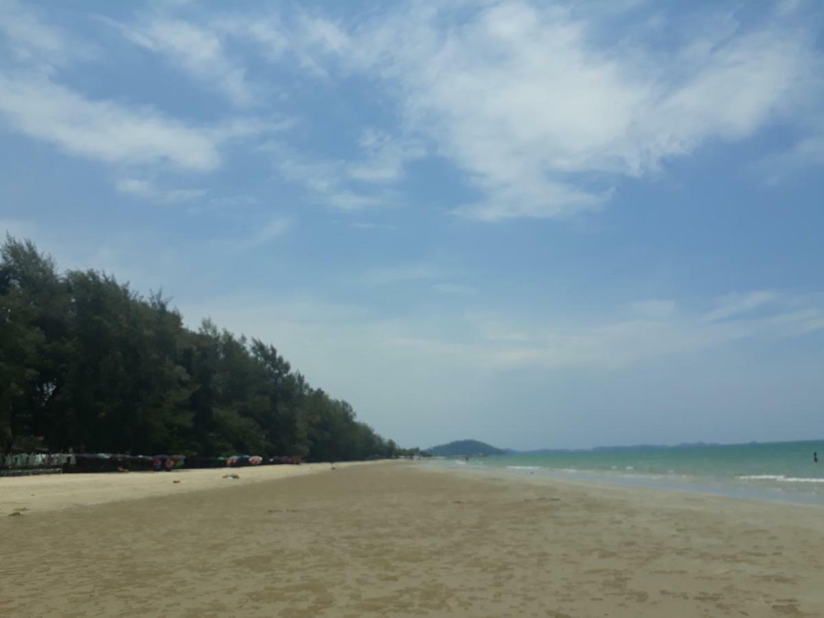 Mae Rampung Beach House คาราโอเกะและสระเด็ก Rayong Zewnętrze zdjęcie